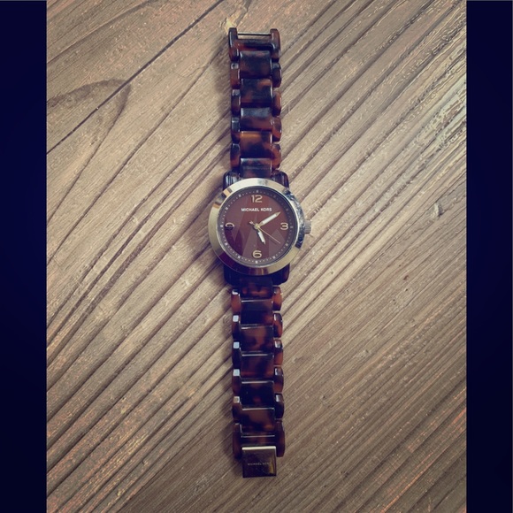 Michael Kors Tortoise Shell Watch EUC - Picture 1 of 2
